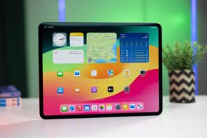 Apple iPad Pro 11-inch 7th Gen 2024 view